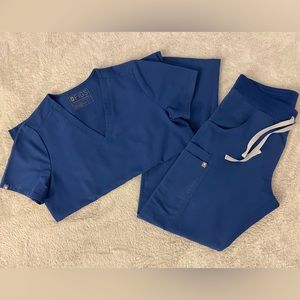 WINNING BLUE FIGS Regular Scrubs Set. Casma top & Kade pants *COMES AS A SET*